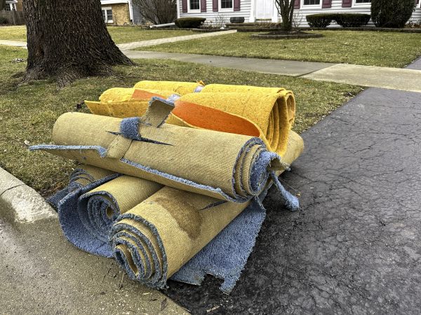 Carpet Haul Away Service in Iowa City